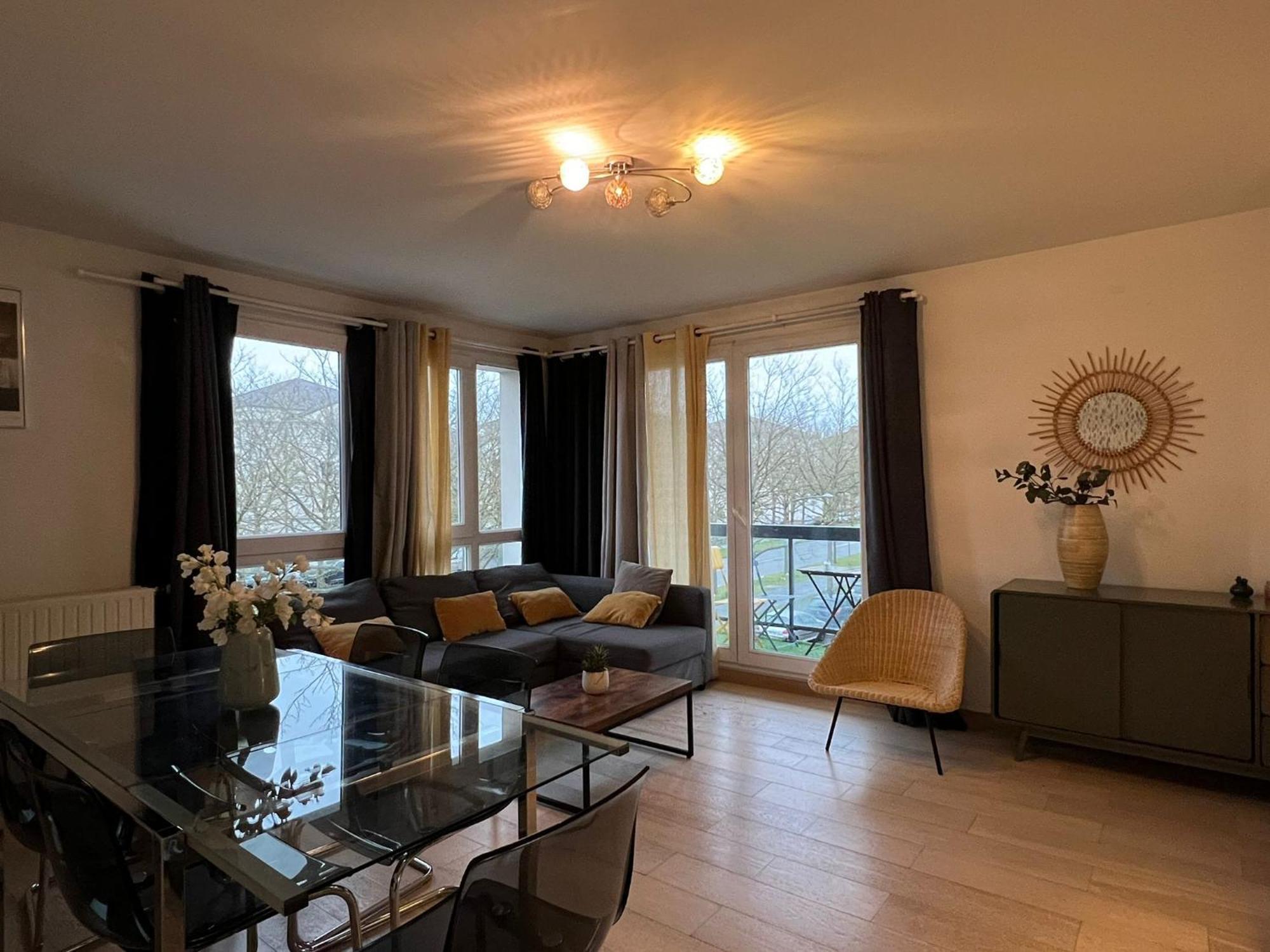 Beautiful T4 Appartement 8 Personnes Proche Disney Parking Prive Bussy-Saint-Georges Exterior photo